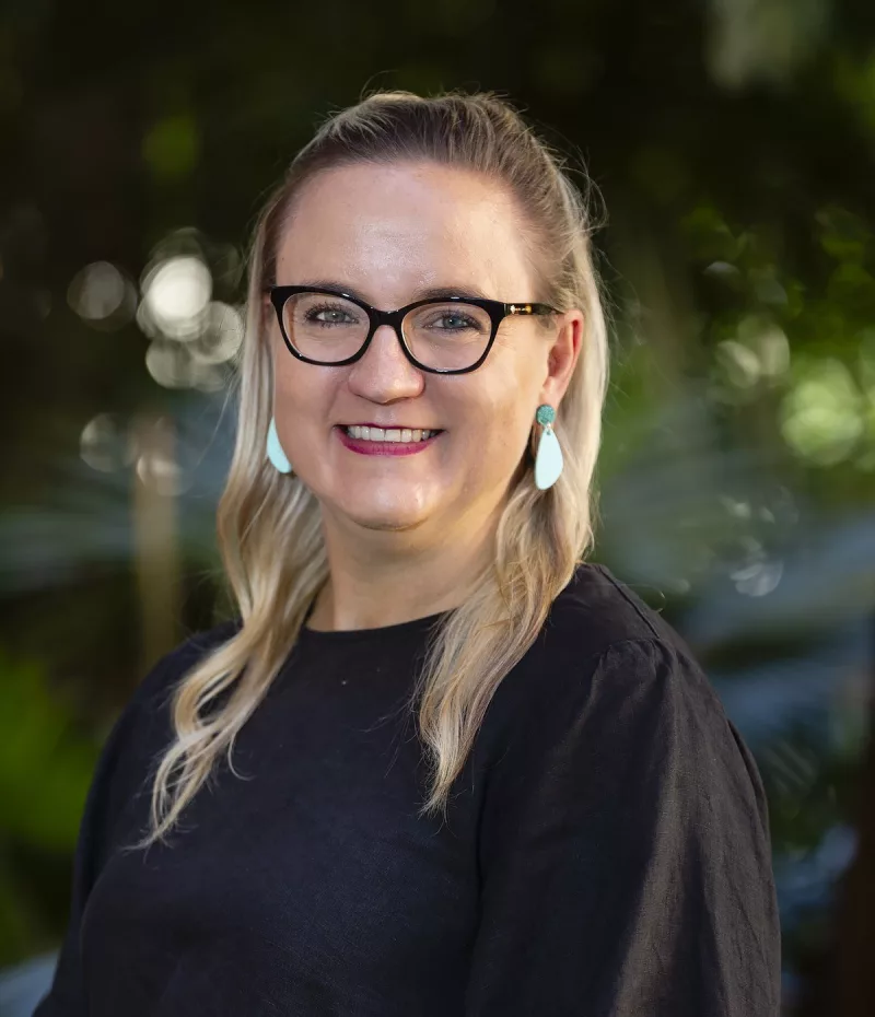 Katie Martin head shot 002