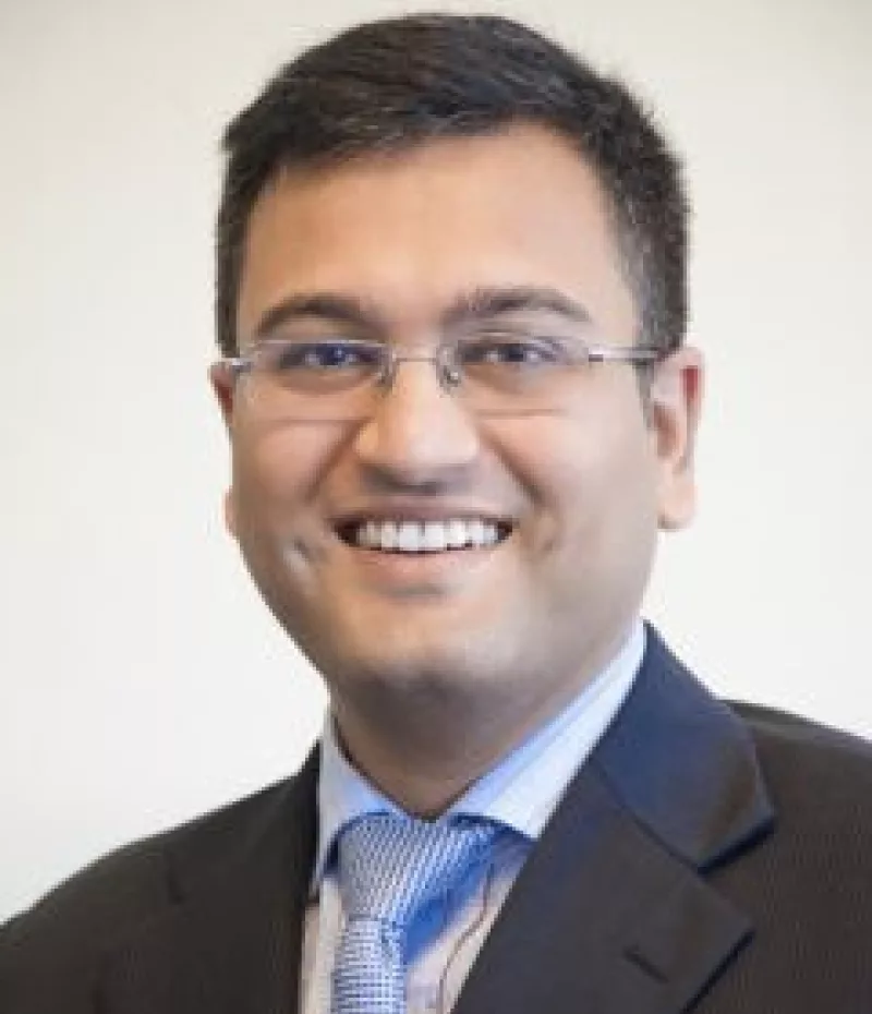 Dr darshan ghia 240x300